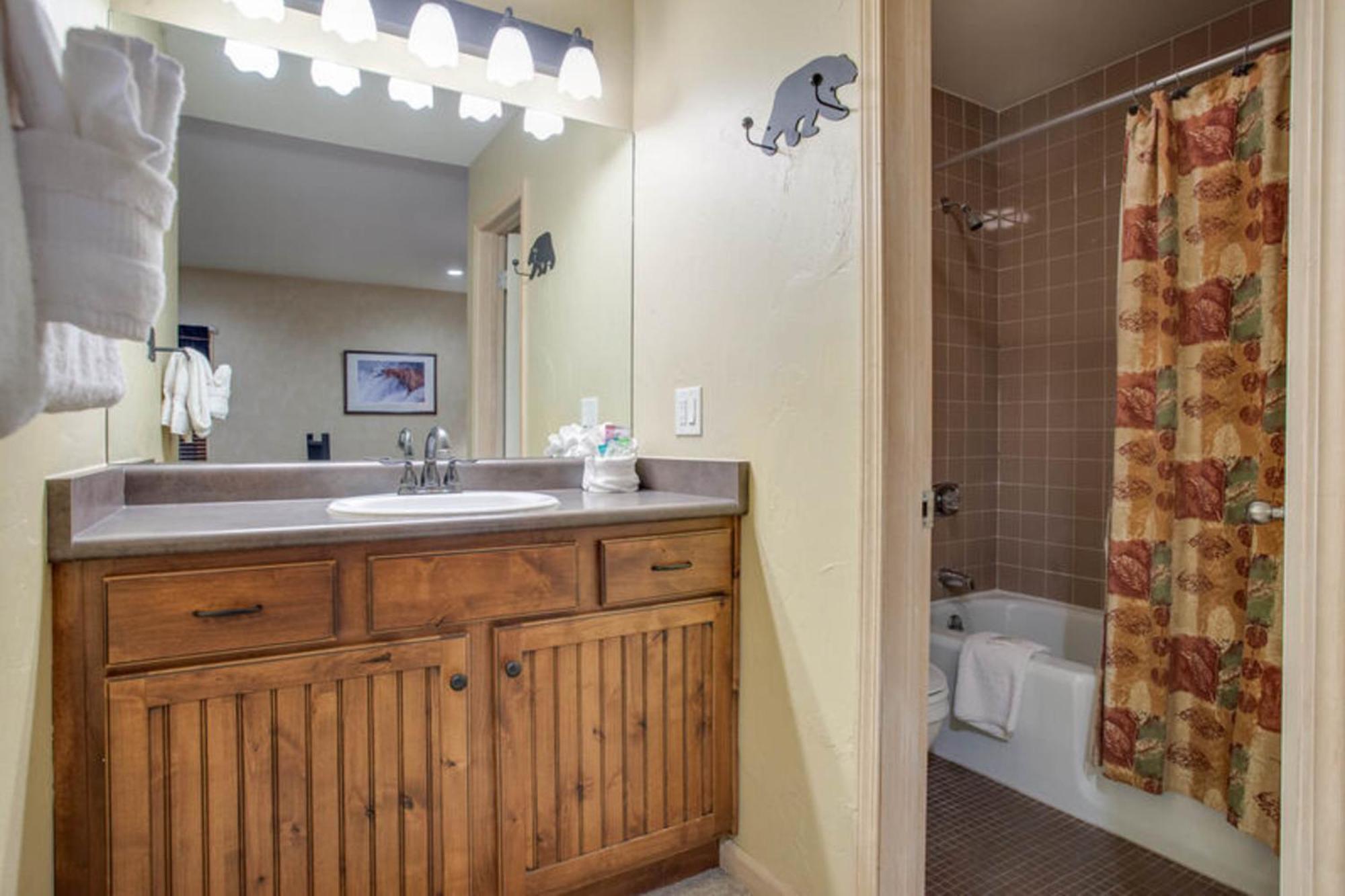 Kutuk Condominiums Steamboat Springs Room photo