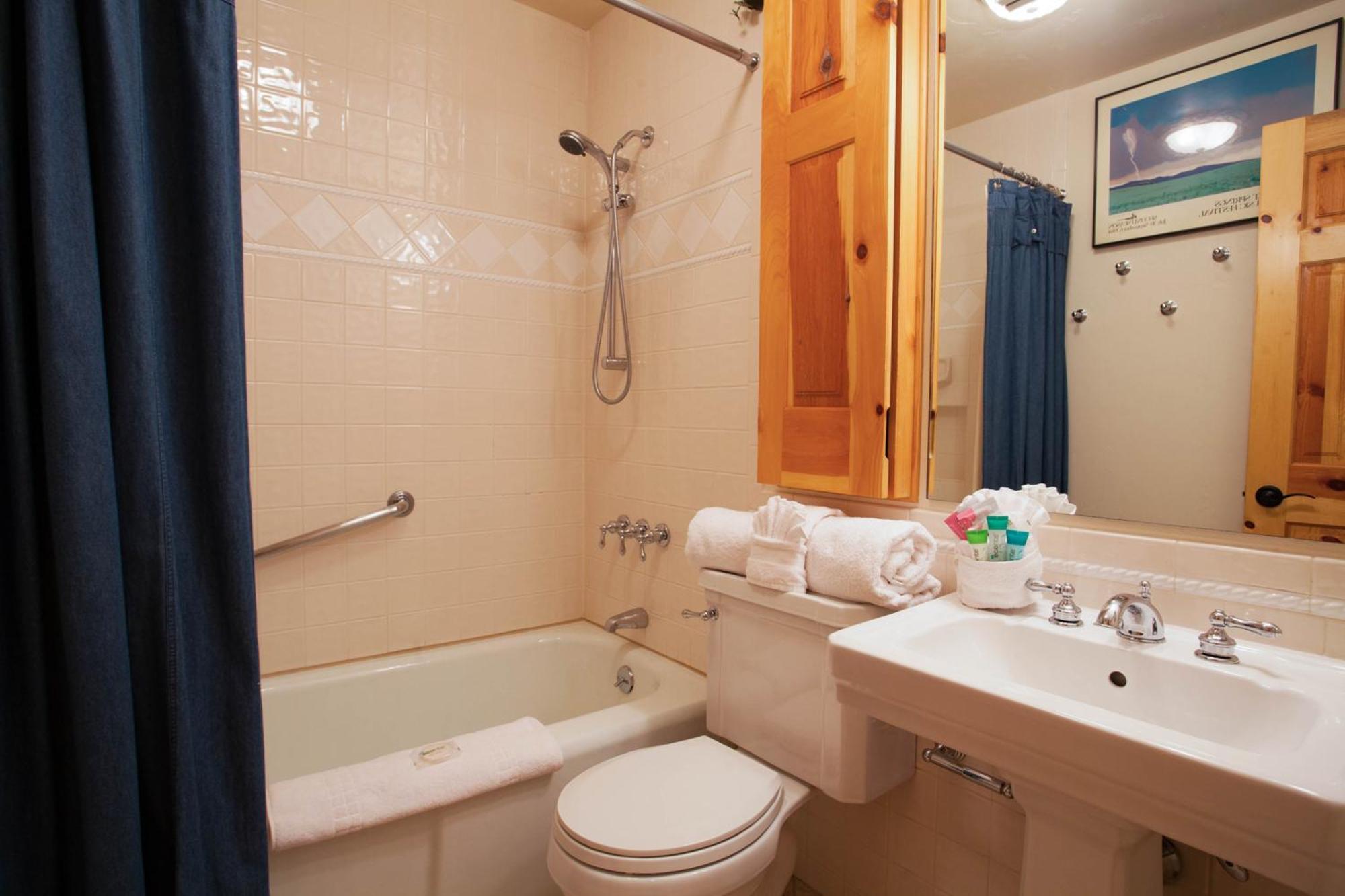 Kutuk Condominiums Steamboat Springs Room photo