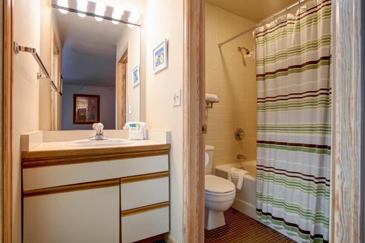Kutuk Condominiums Steamboat Springs Room photo