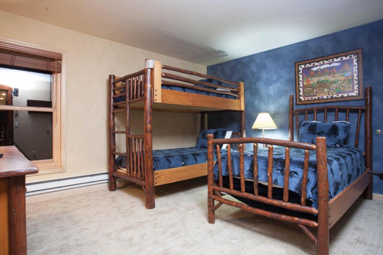 Kutuk Condominiums Steamboat Springs Room photo